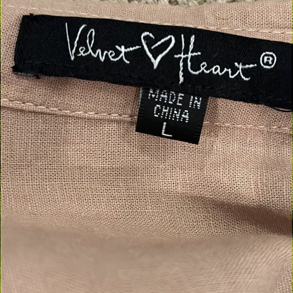 Velvet Heart tan linen button up blouse - Picture 13 of 15